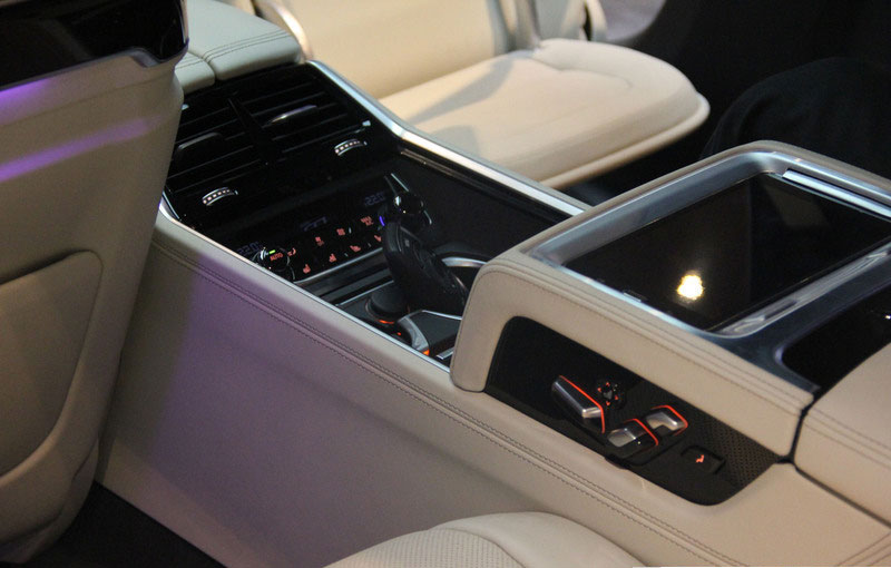 BMW 7 Series 740Li Pure Excellence Design (A)
