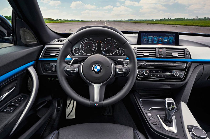 BMW 3 Series 320i Gran Turismo Sport (A)